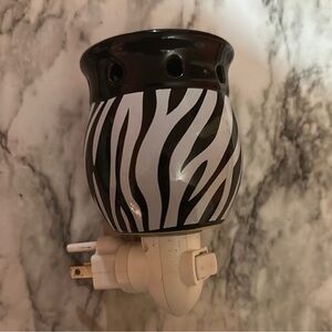 Zebra Print Wall Plug-In Warmer